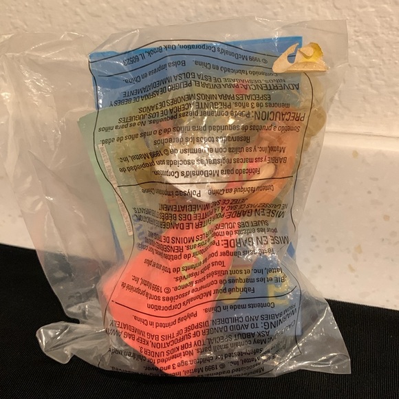 Vintage 1999 McDonald’s Happy Meal, “Birthday Party Barbie” #5 - Picture 2 of 12